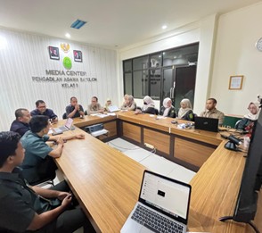 rapat tim sosmed 2